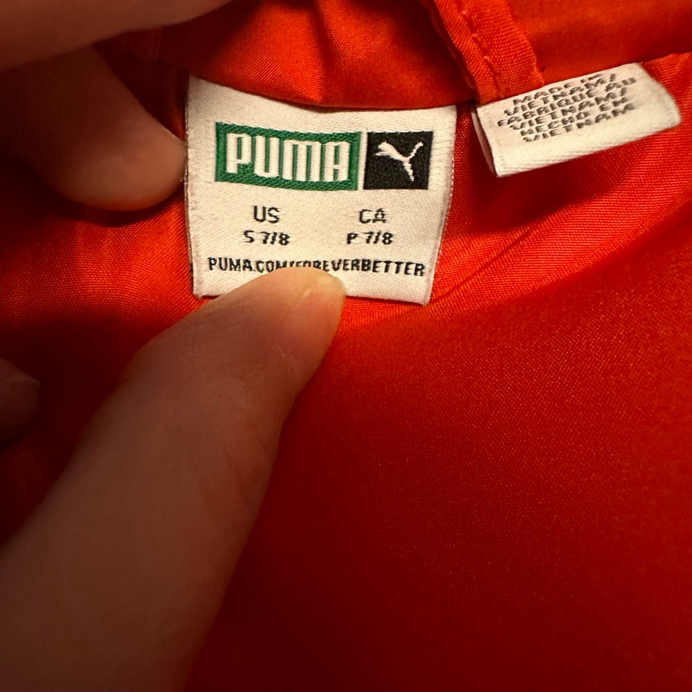 Boys PUMA Puffer Vest Size small 7/8 Black Red full zip sleeveless - Picture 3 of 4
